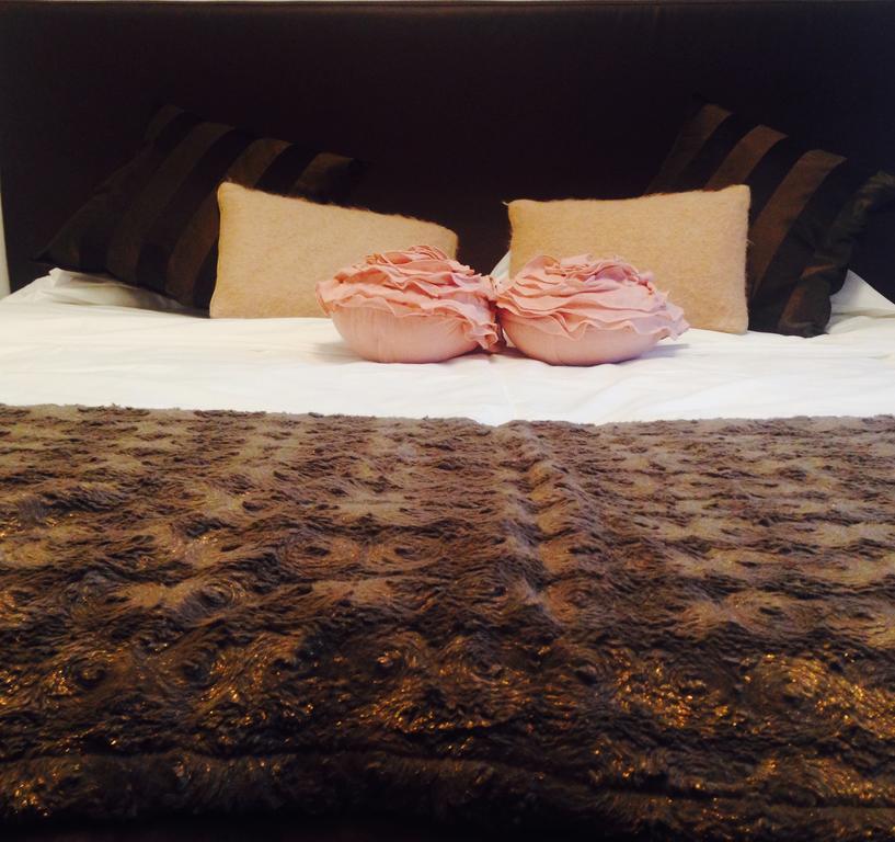 Casa Rosa Bed & Breakfast San Giuliano Milanese Cameră foto