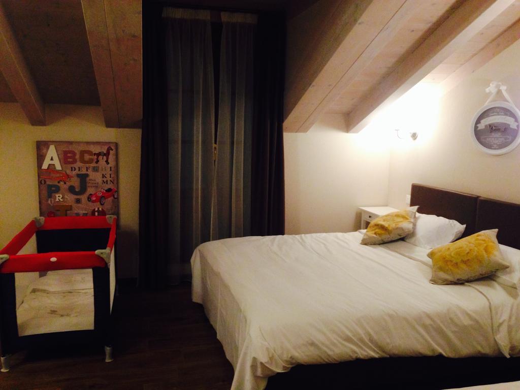 Casa Rosa Bed & Breakfast San Giuliano Milanese Cameră foto