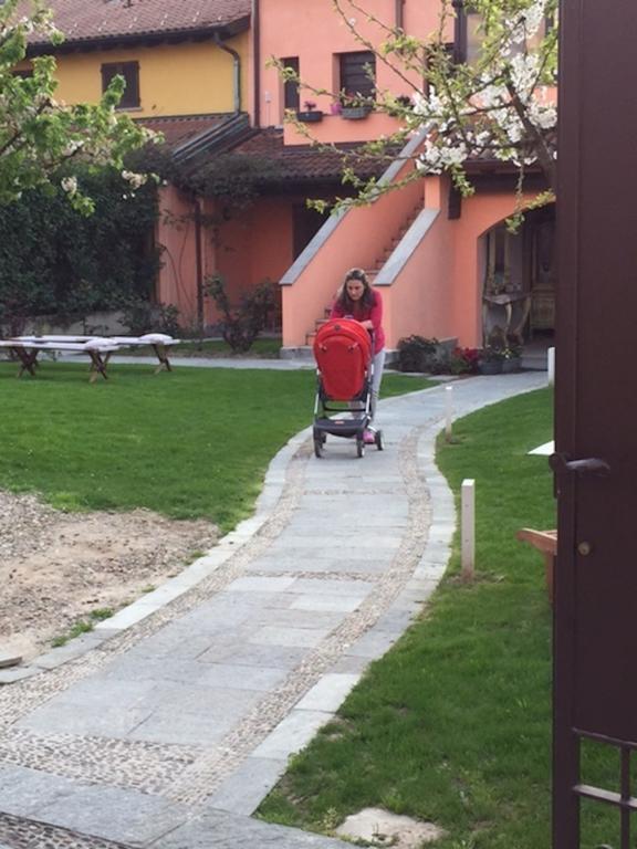 Casa Rosa Bed & Breakfast San Giuliano Milanese Exterior foto